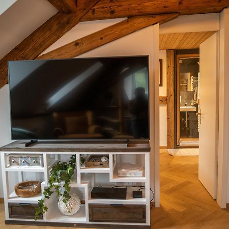 Moderne Altbauwohnung Im Zentrum Von Bern Mit Wellness エクステリア 写真